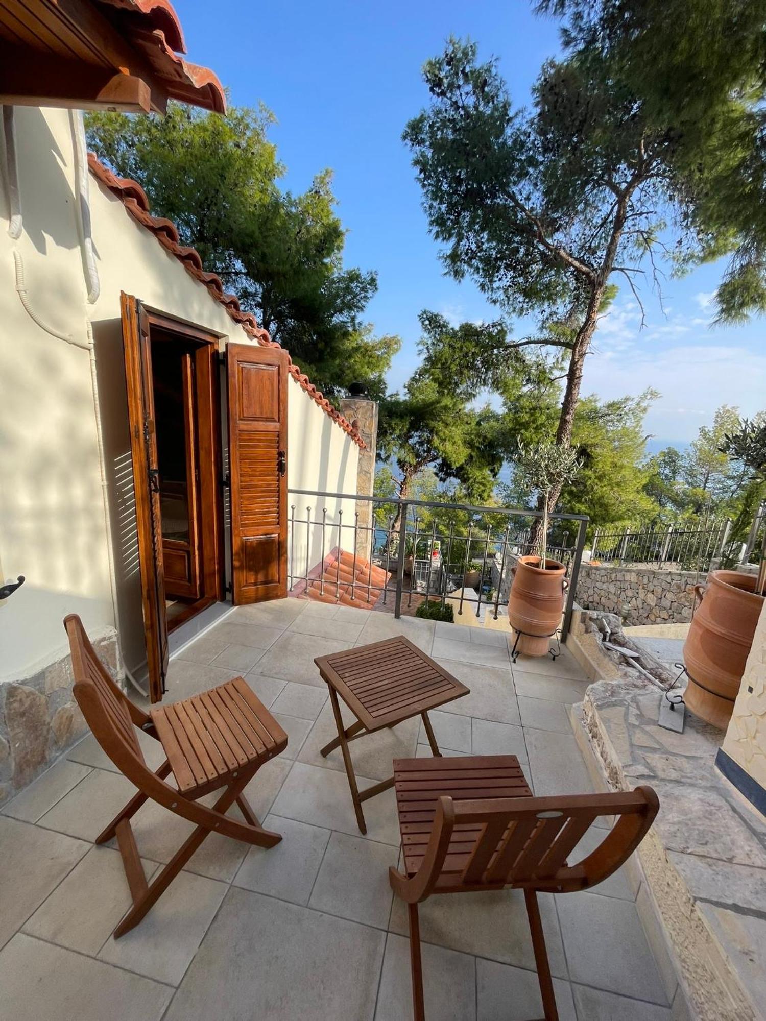 Pines & Sea Villa Sofiko Exterior photo